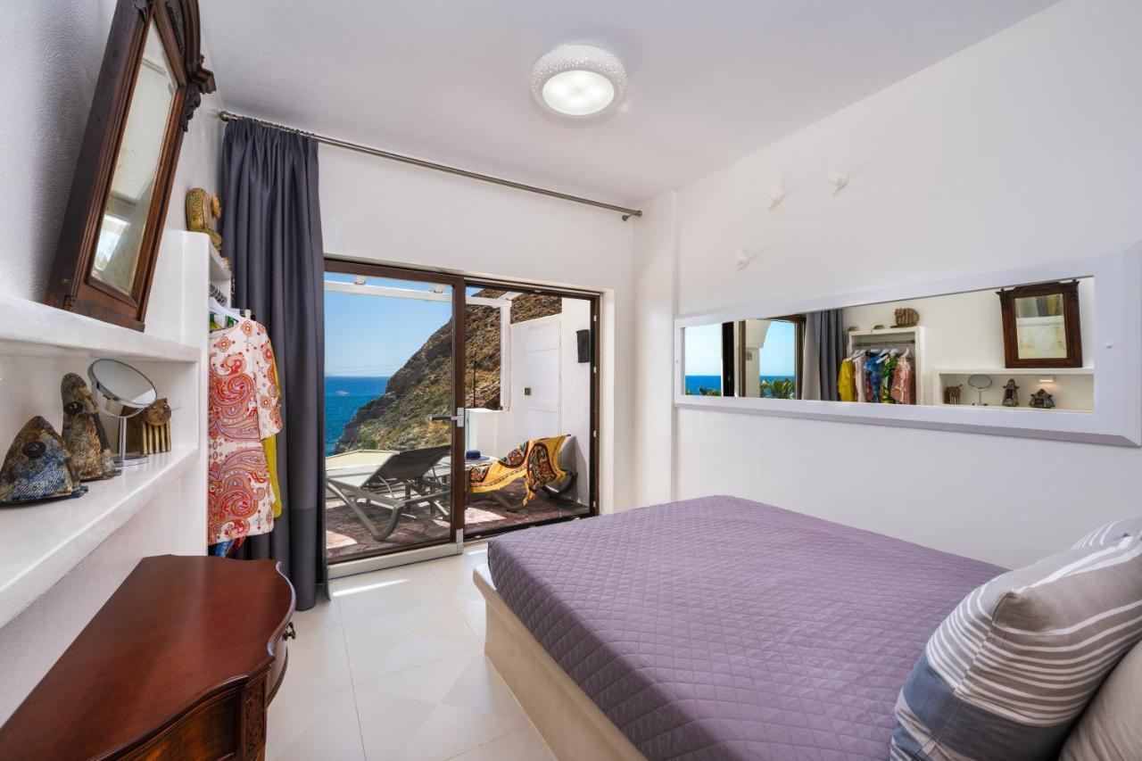 Moschatos Beach House Камарі Екстер'єр фото