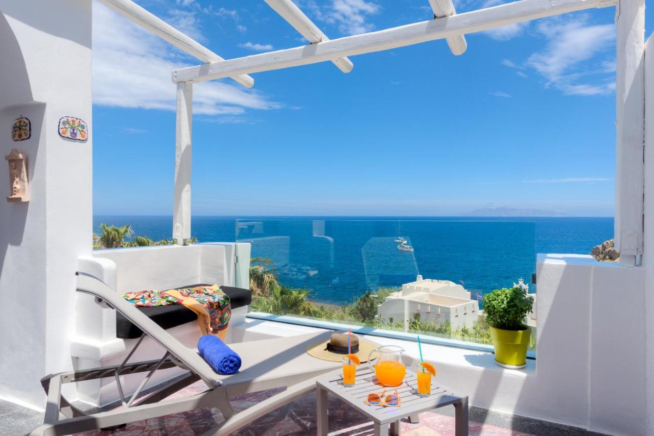 Moschatos Beach House Камарі Екстер'єр фото