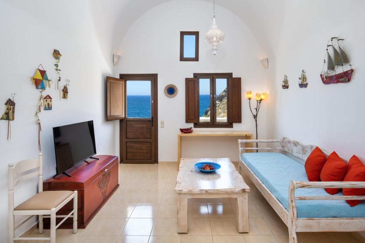 Moschatos Beach House Камарі Екстер'єр фото